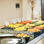 Hotel Papa Rhein - & 3*