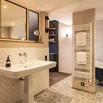 Otel Papa Rhein - & 3*