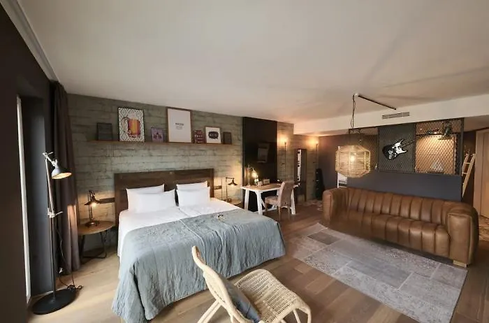 מלון Papa Rhein - & בינגן אם ריין