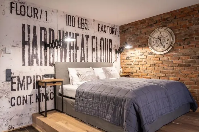 Papa Rhein - & Otel 3*