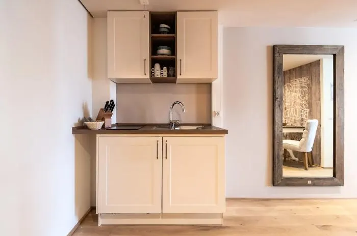 מלון Papa Rhein - & 3*